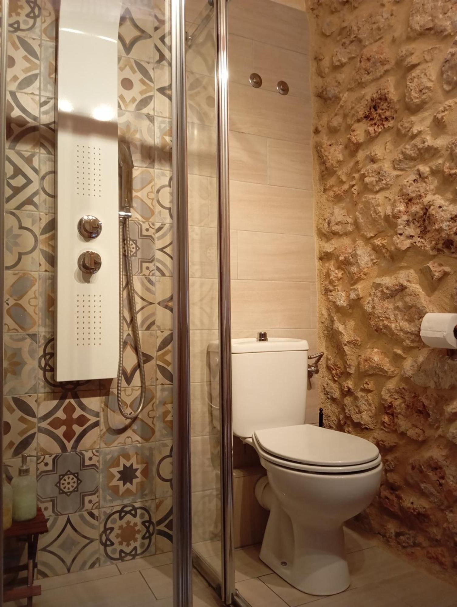 Niko'S Stone Guest House Plítra Dış mekan fotoğraf