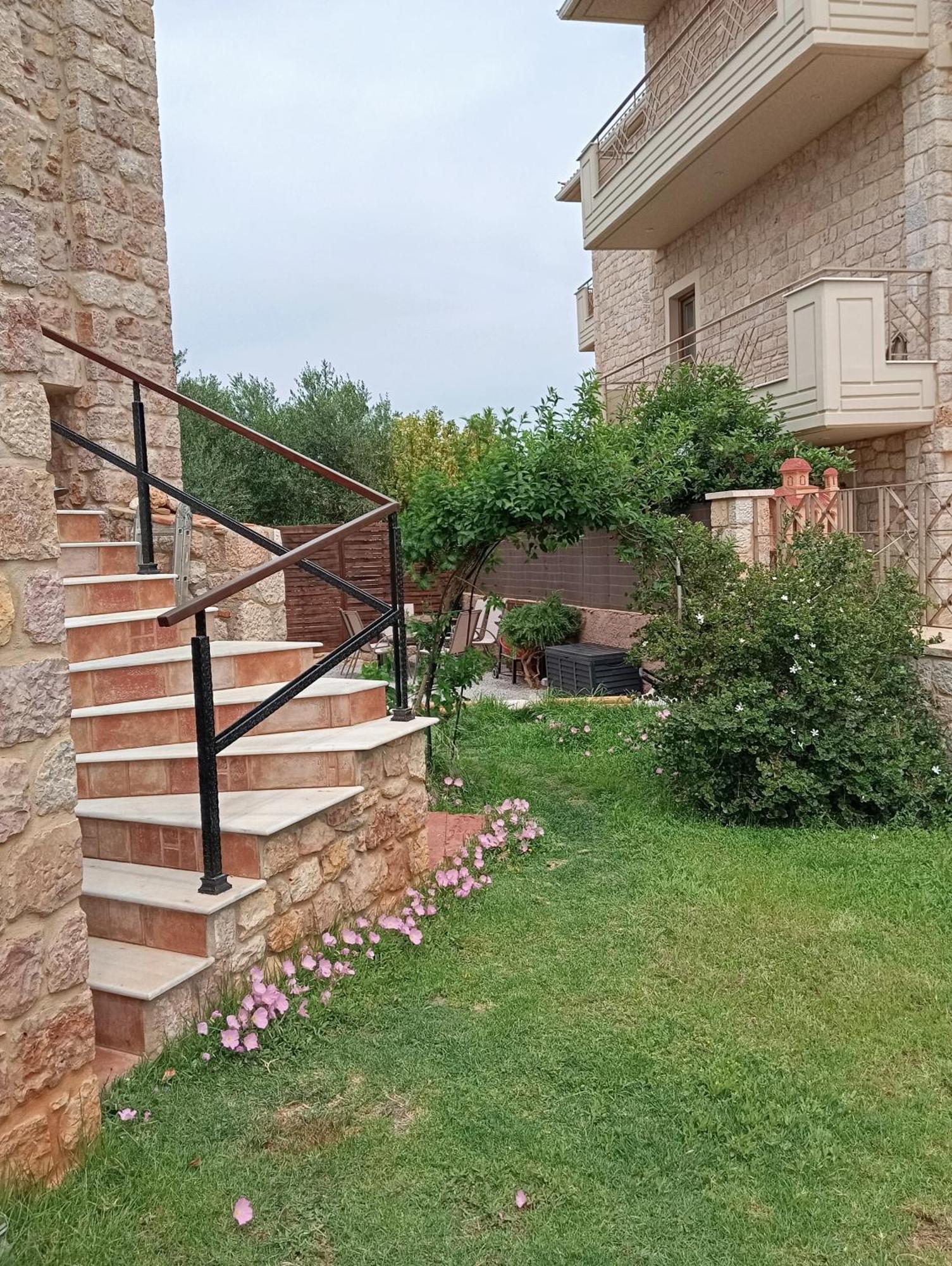Niko'S Stone Guest House Plítra Dış mekan fotoğraf