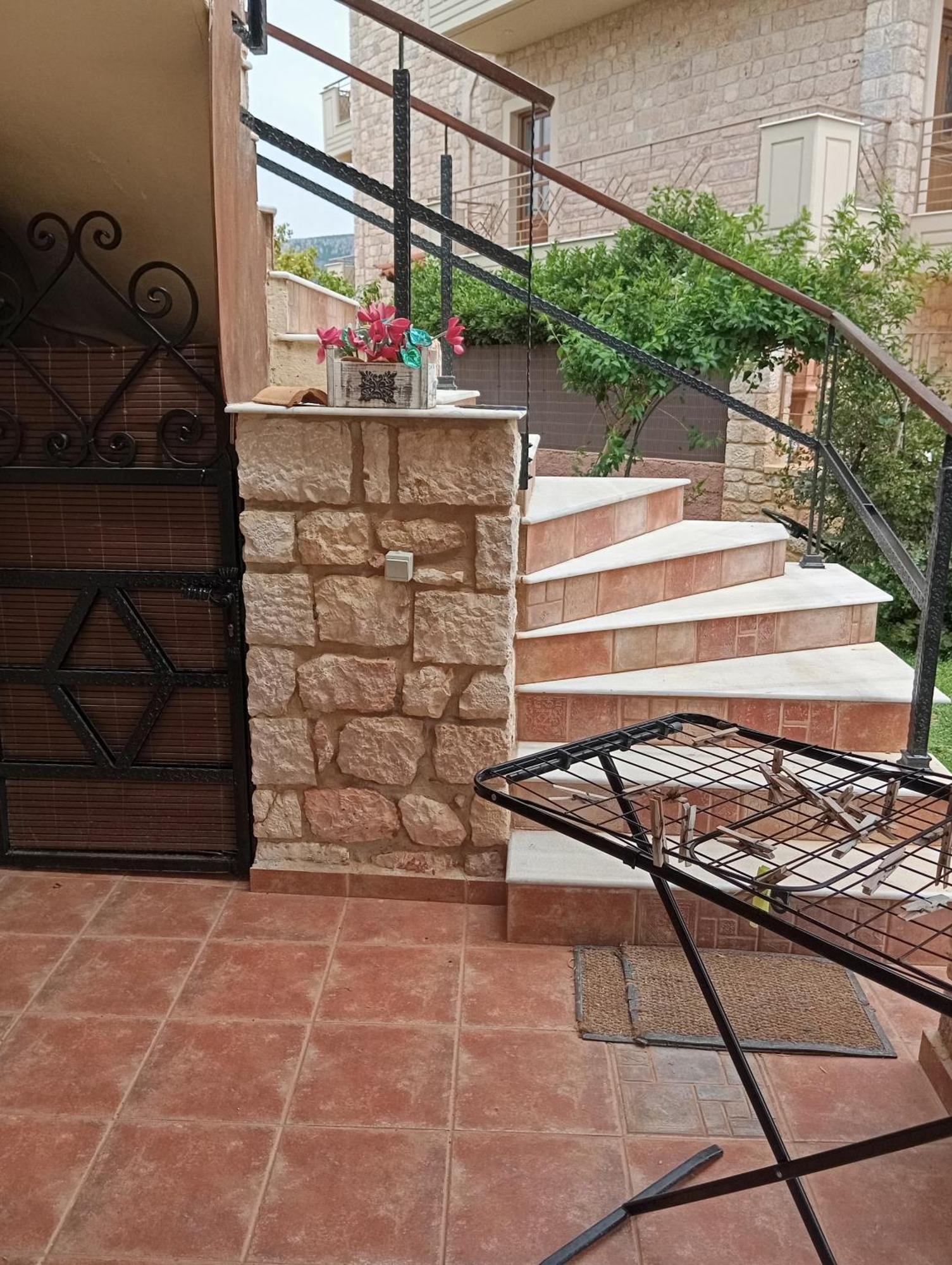 Niko'S Stone Guest House Plítra Dış mekan fotoğraf