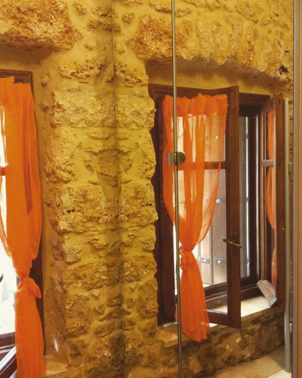 Niko'S Stone Guest House Plítra Dış mekan fotoğraf
