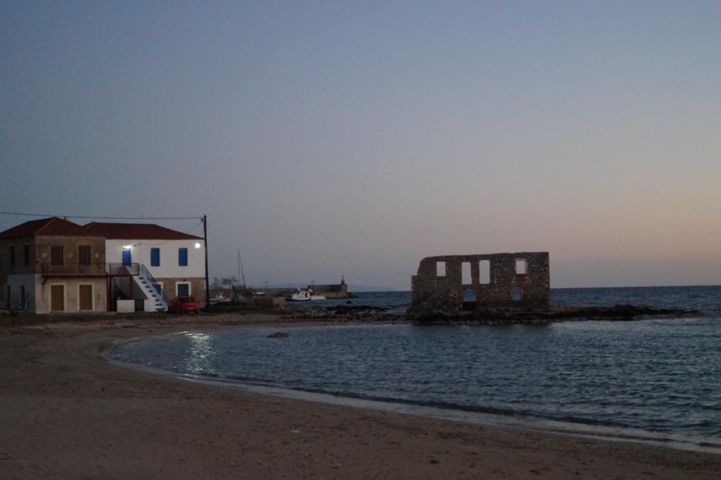 Niko'S Stone Guest House Plítra Dış mekan fotoğraf